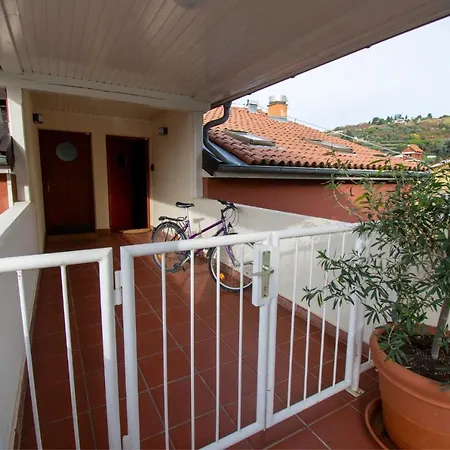 Myway Apartment *